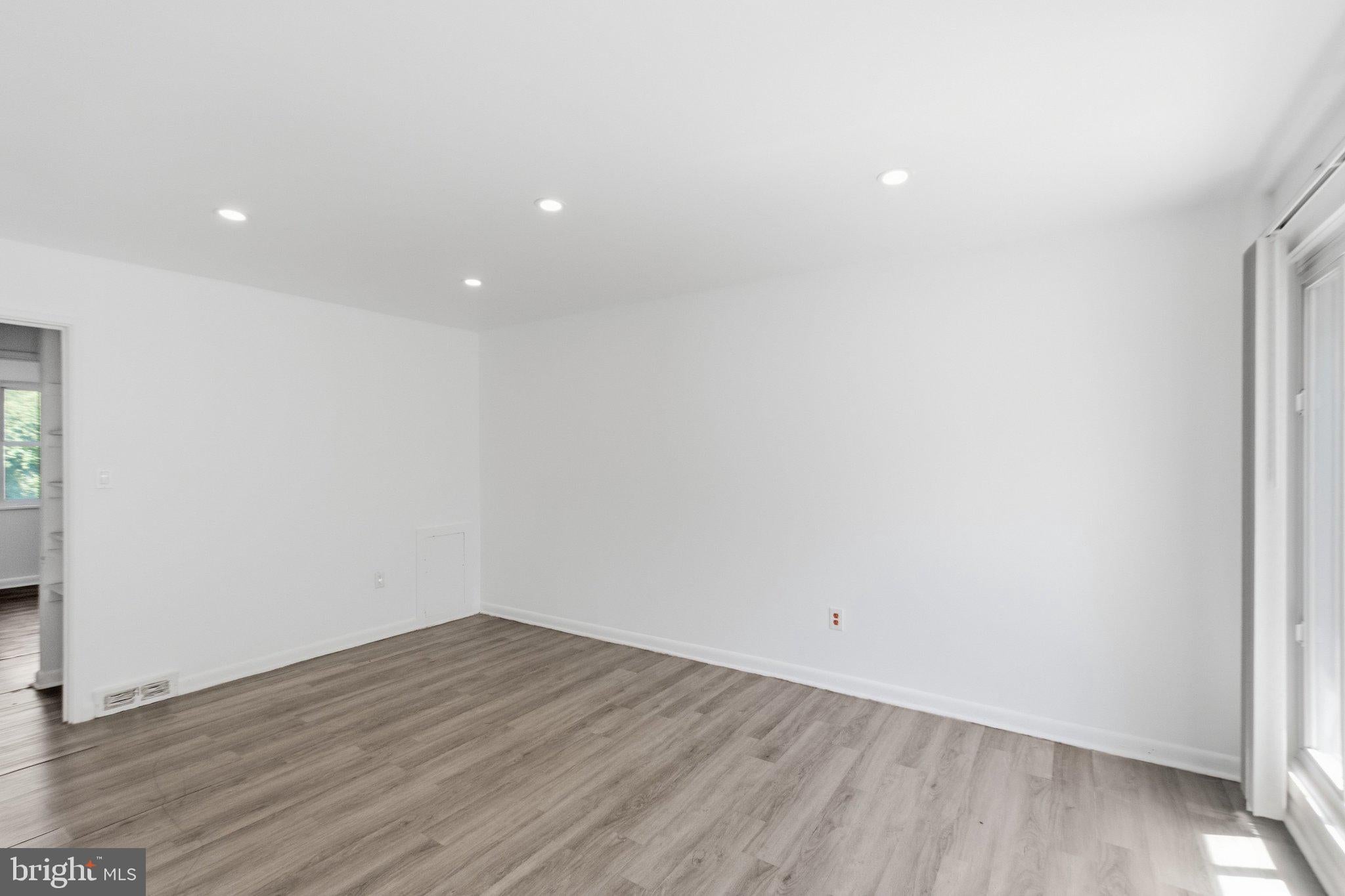 7744 BENDER ROAD