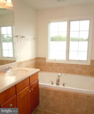 RODGERS CHOICE - Residential Lease