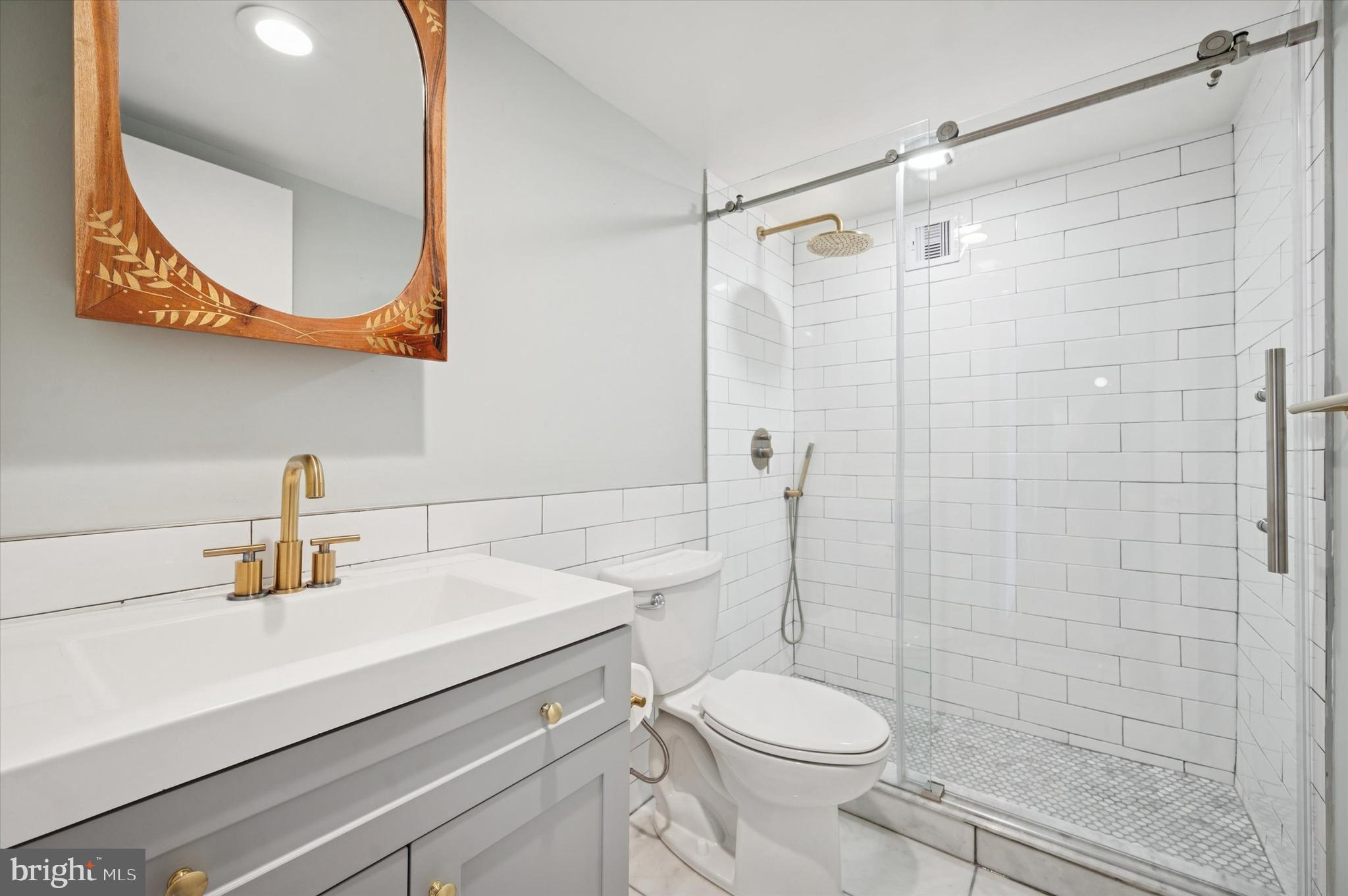 GREEN HILL - Residential