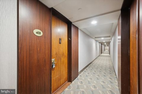 Photo of 1001 City Avenue #E-403, WYNNEWOOD, PA 19096 (MLS # PAMC2168192)