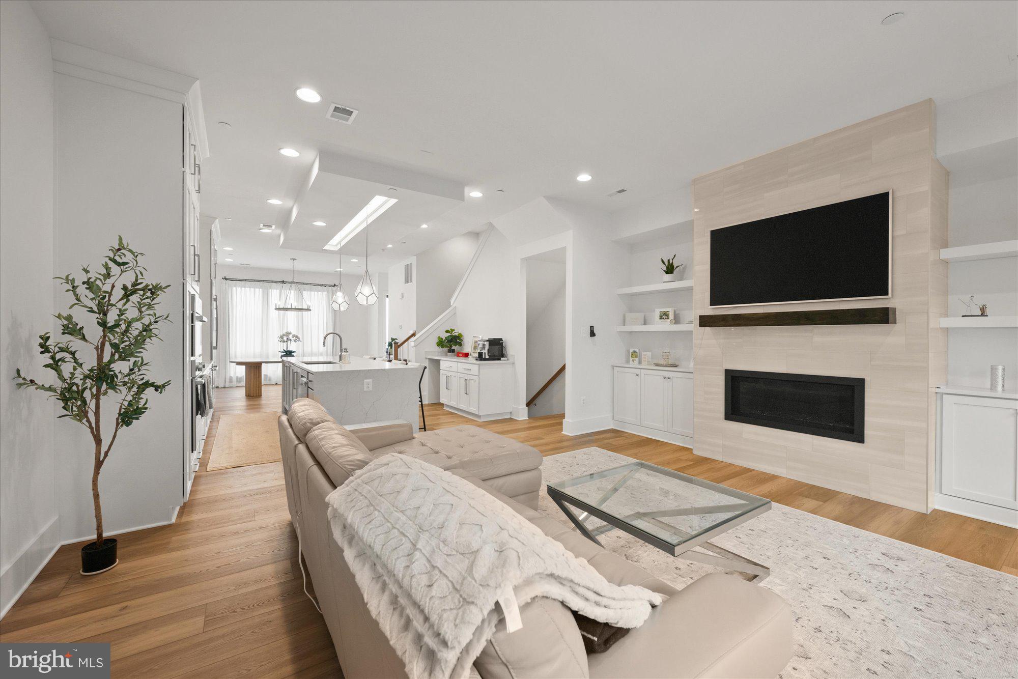 THE GROVE - Residential