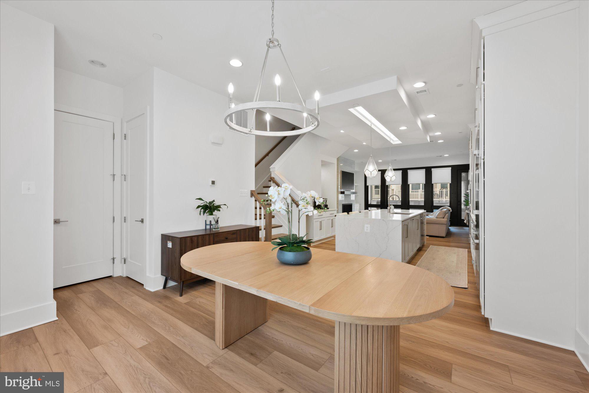 THE GROVE - Residential