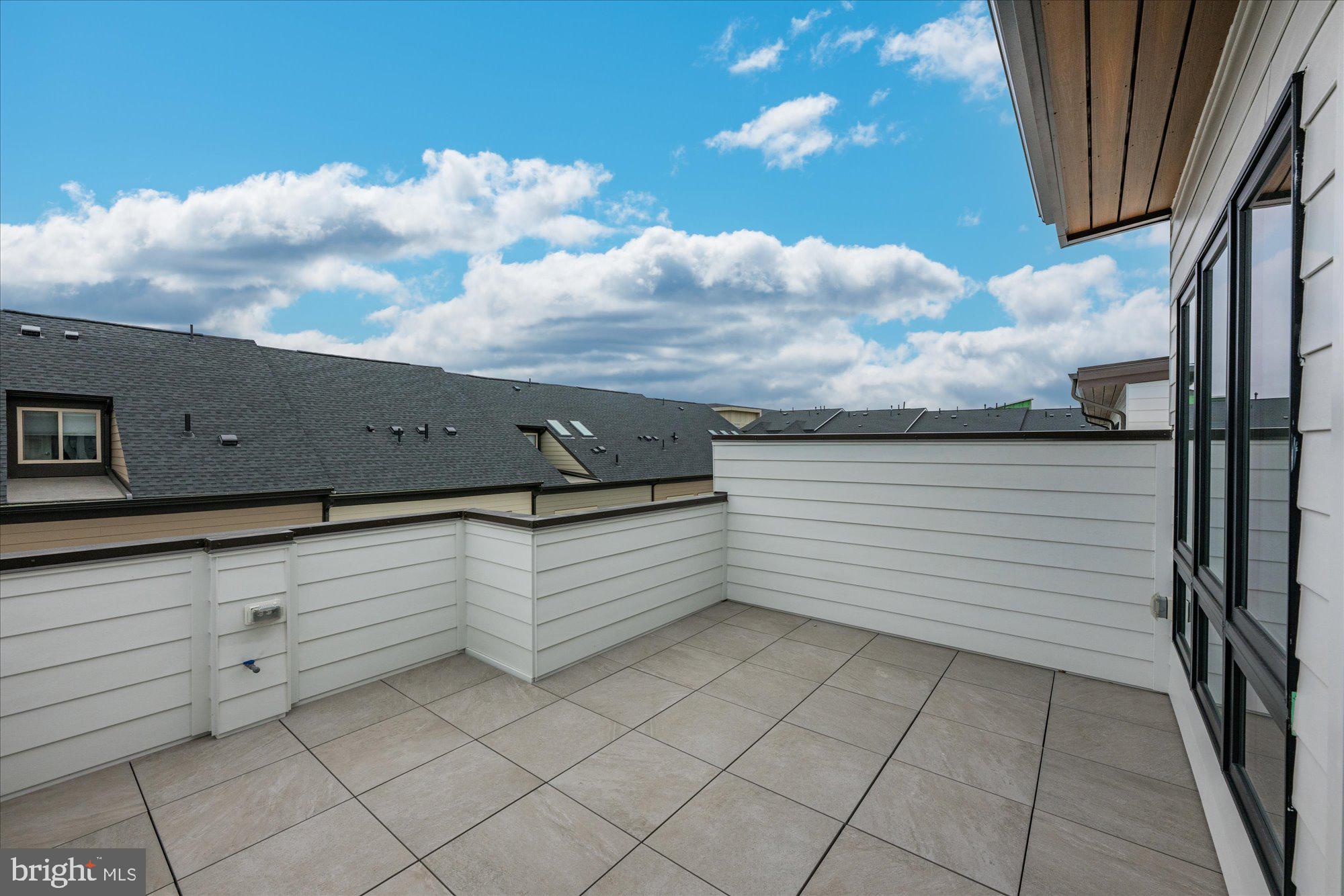 THE GROVE - Residential