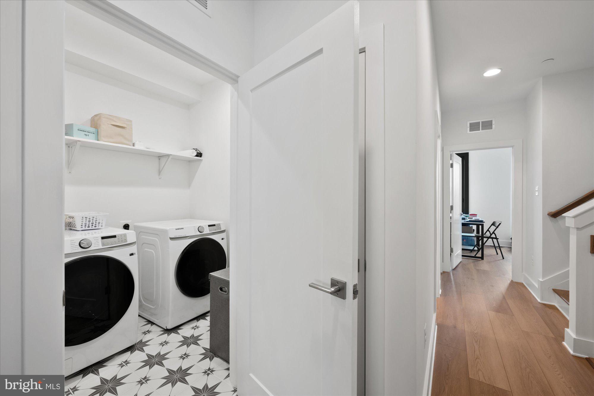 THE GROVE - Residential