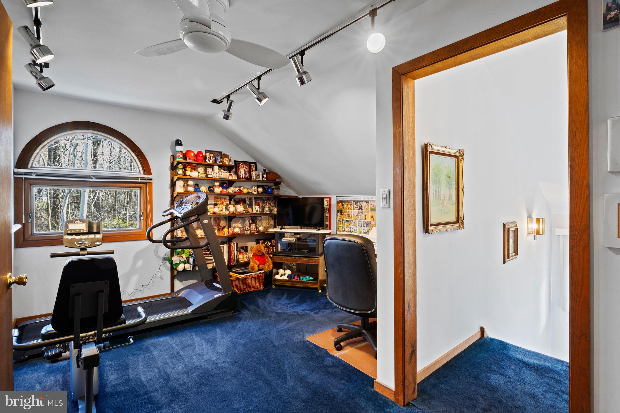 MIQUON - Residential