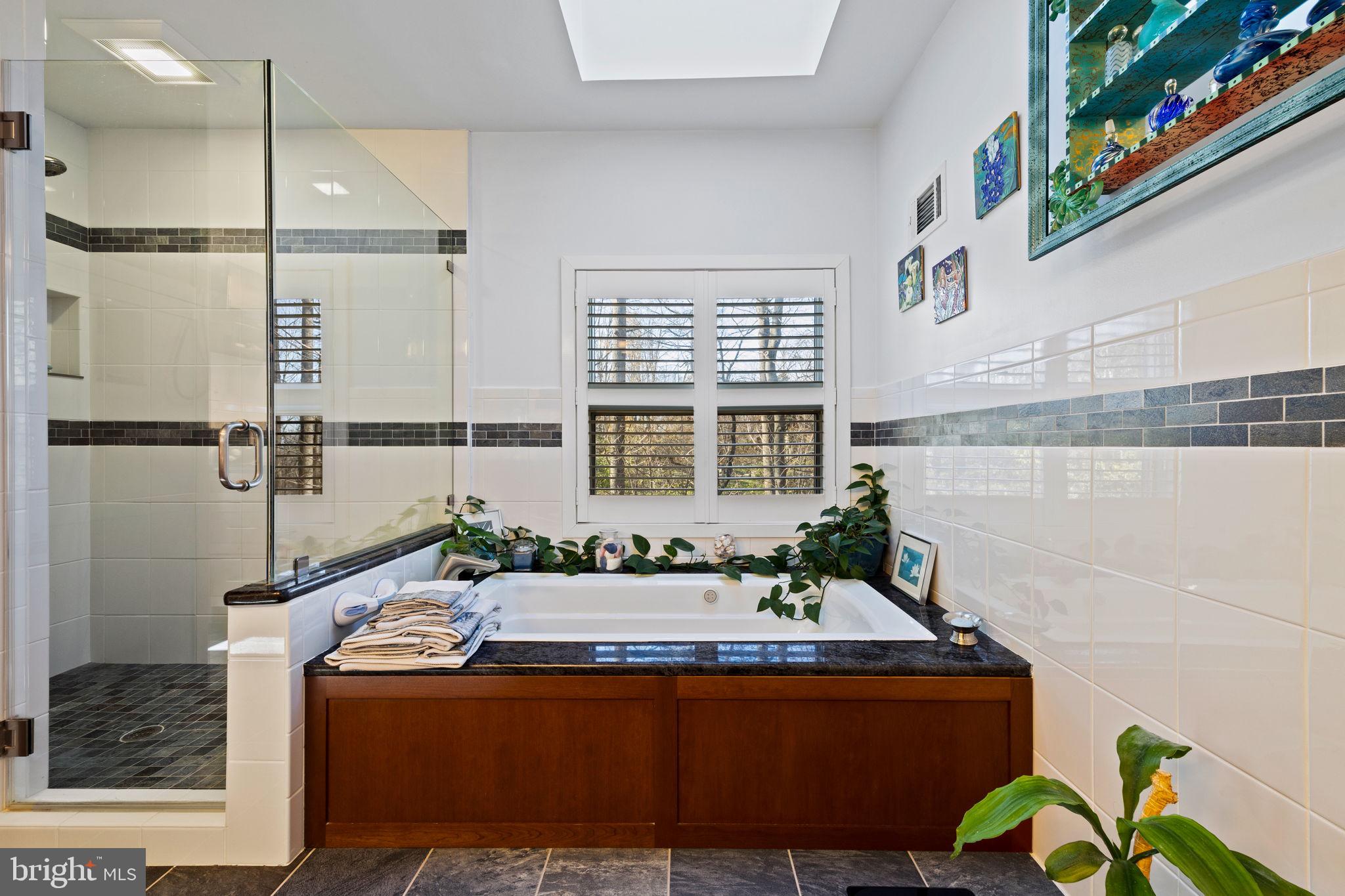 MIQUON - Residential