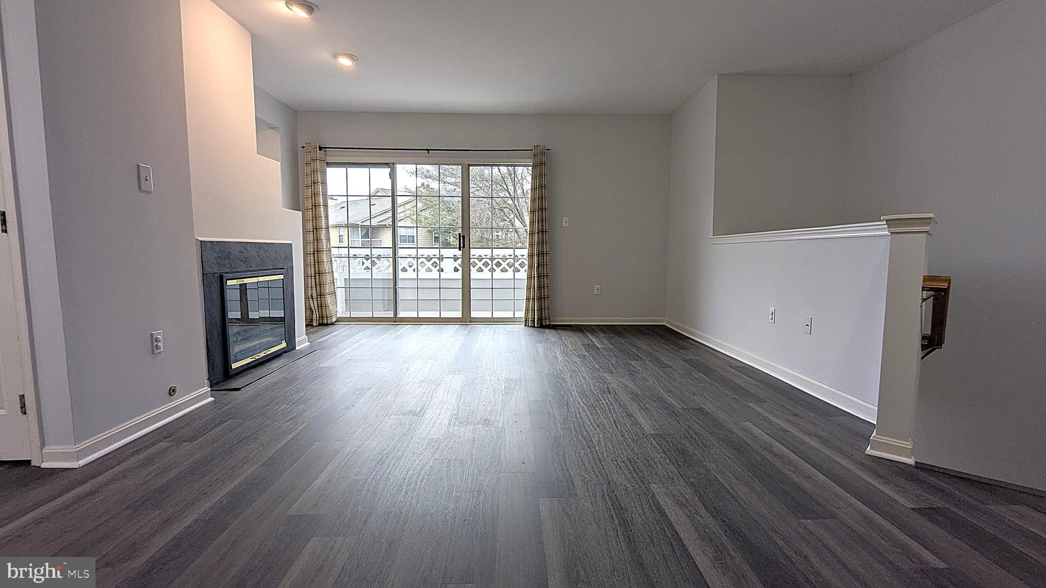 LIFESTYLE AT SULLY STATION - Residential