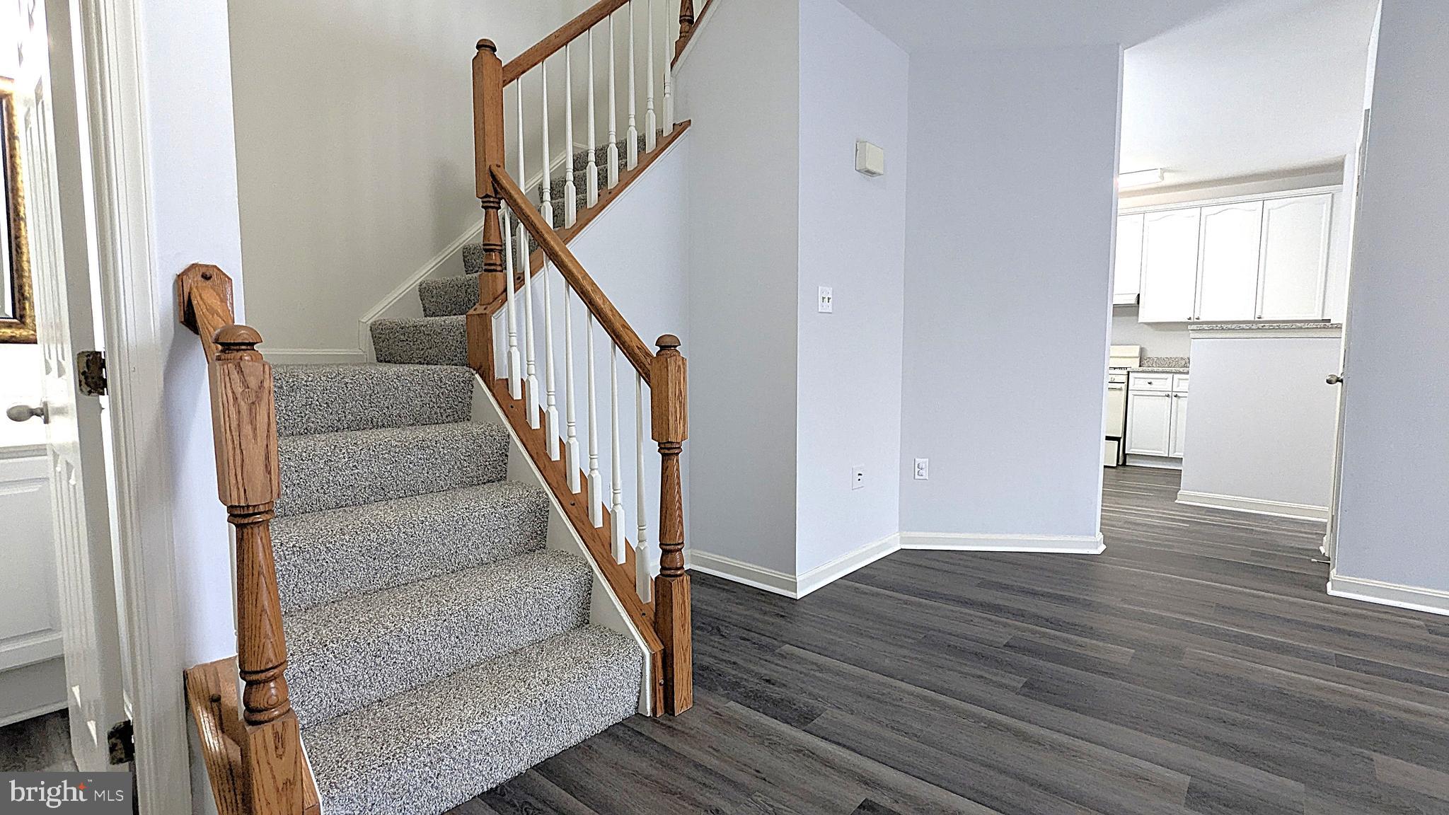 LIFESTYLE AT SULLY STATION - Residential