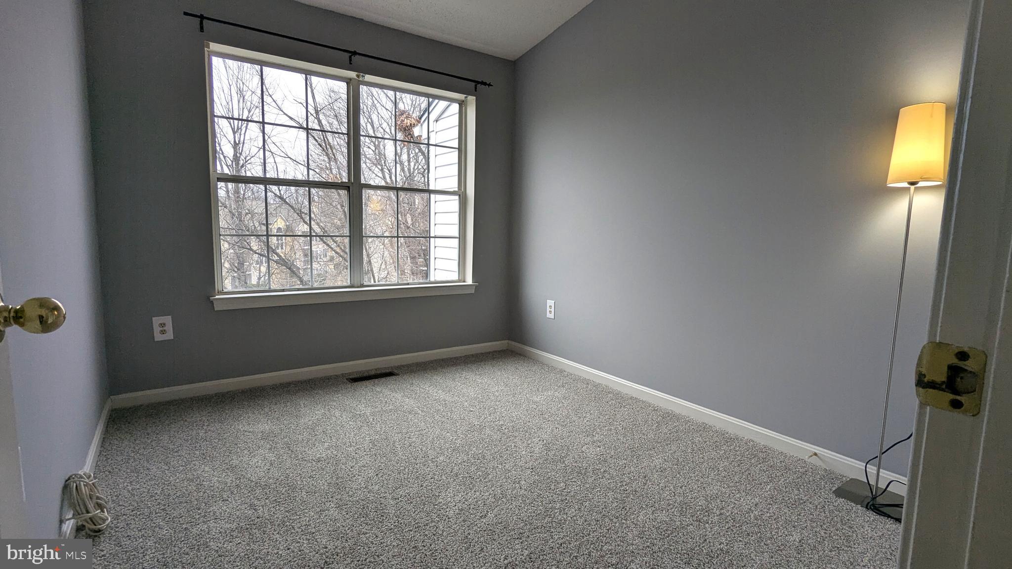 LIFESTYLE AT SULLY STATION - Residential