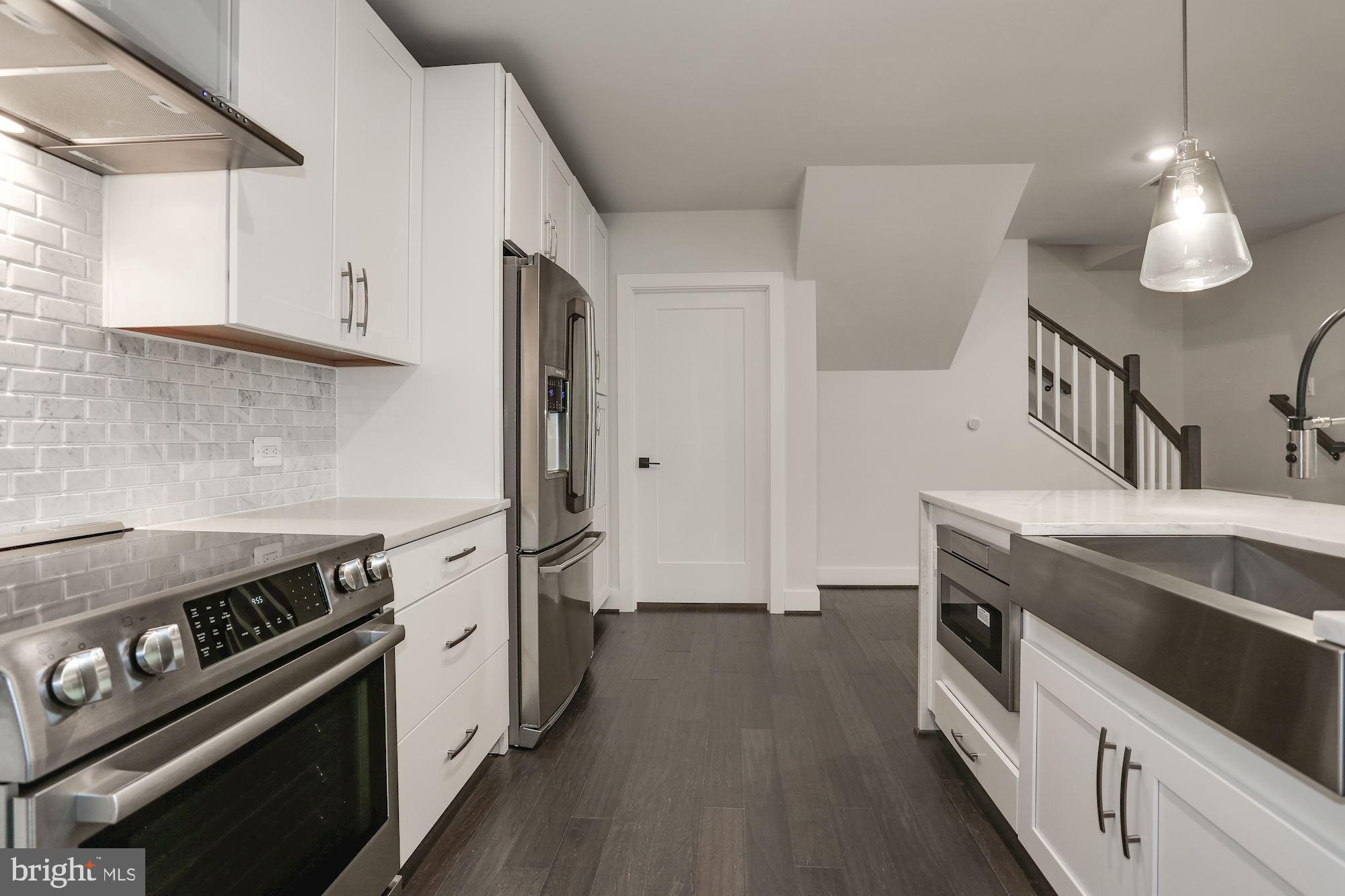 KEY AND NASH - Residential Lease