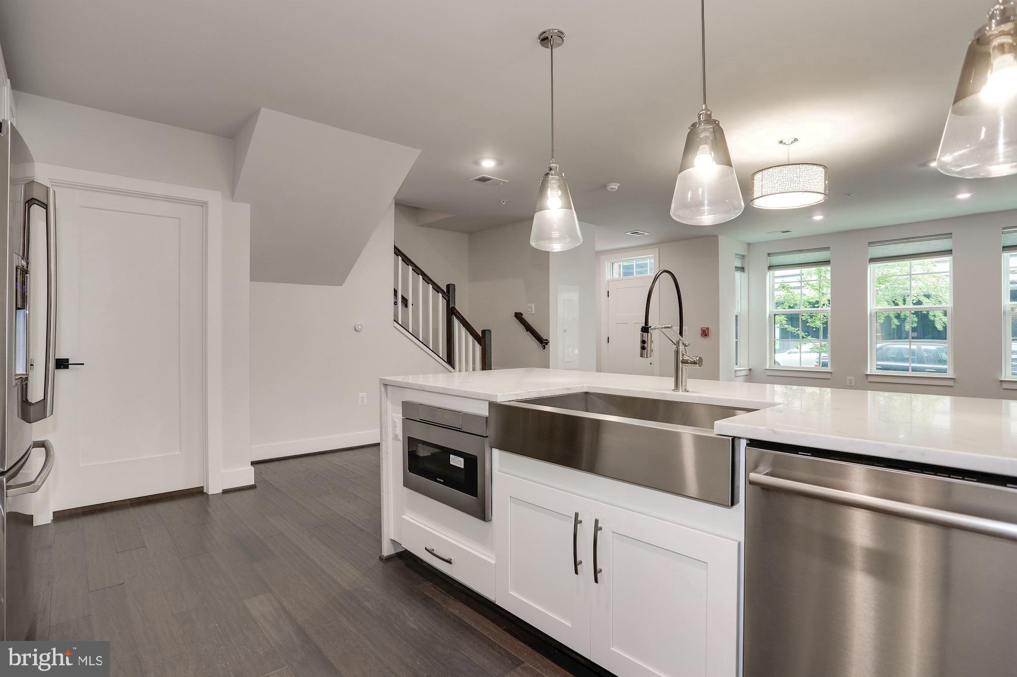 KEY AND NASH - Residential Lease