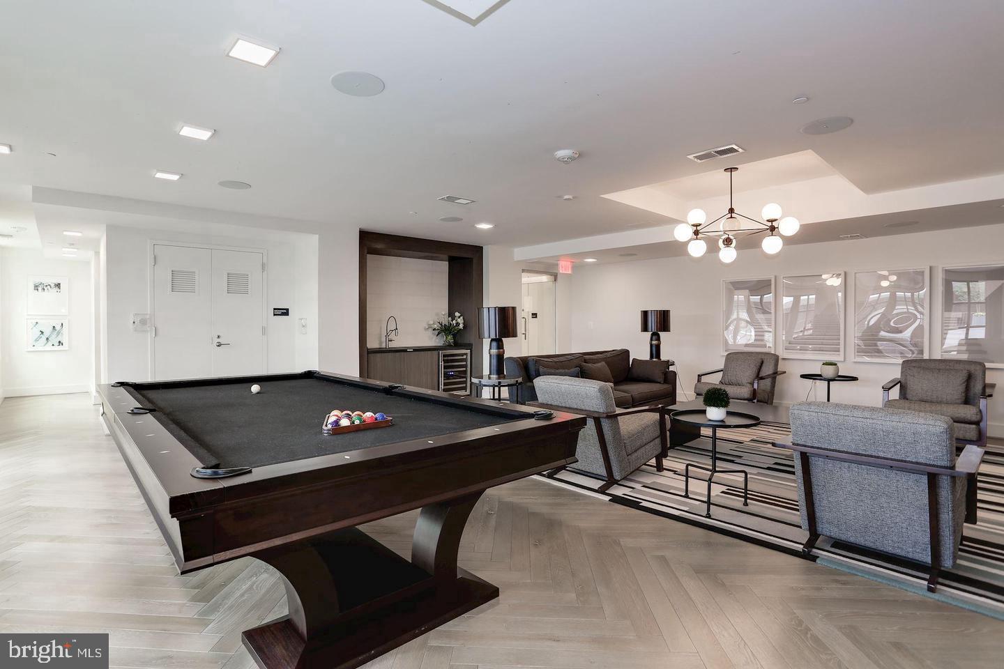 KEY AND NASH - Residential Lease