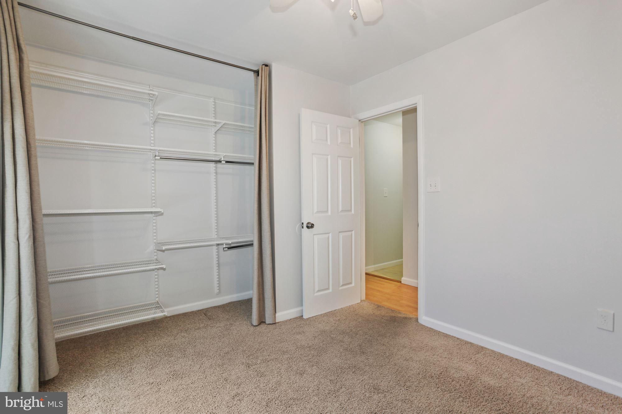 LAKE RIDGE - Residential