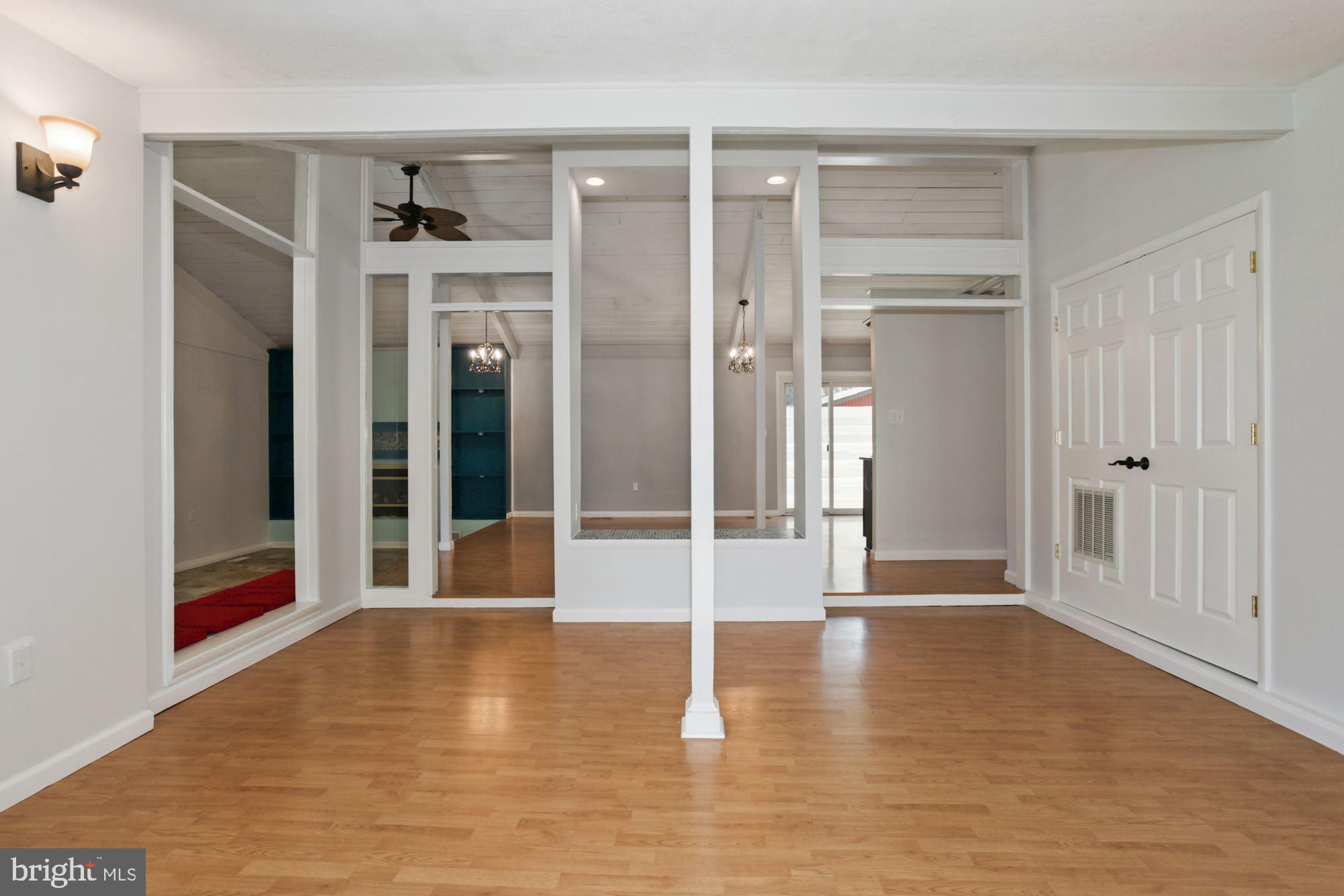 LAKE RIDGE - Residential