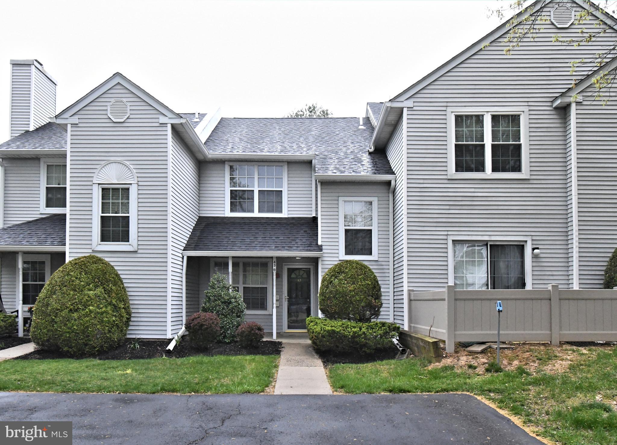 COUNTRY BEND - Residential
