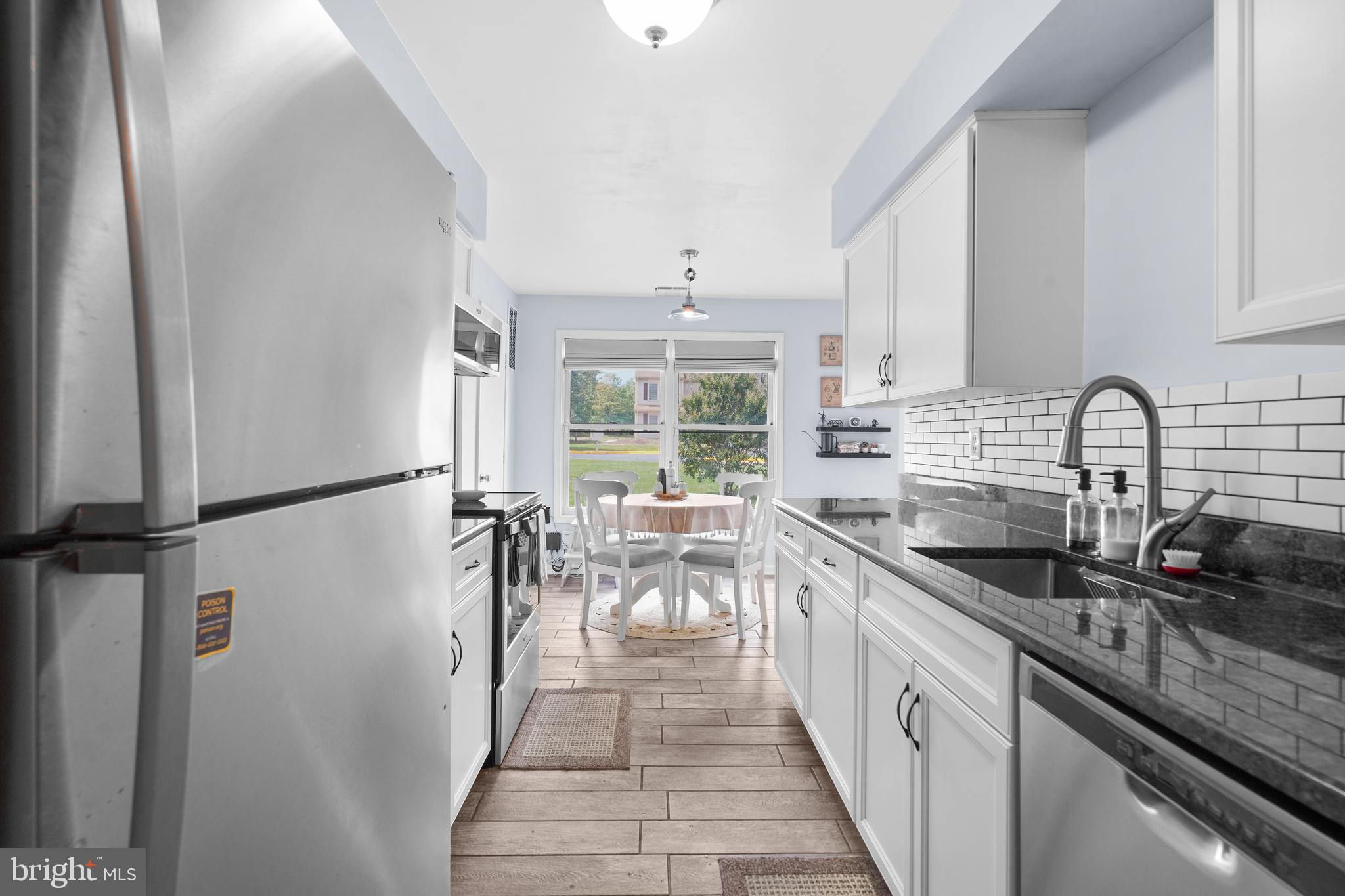 STONINGTON CONDOMINIUMS - Residential
