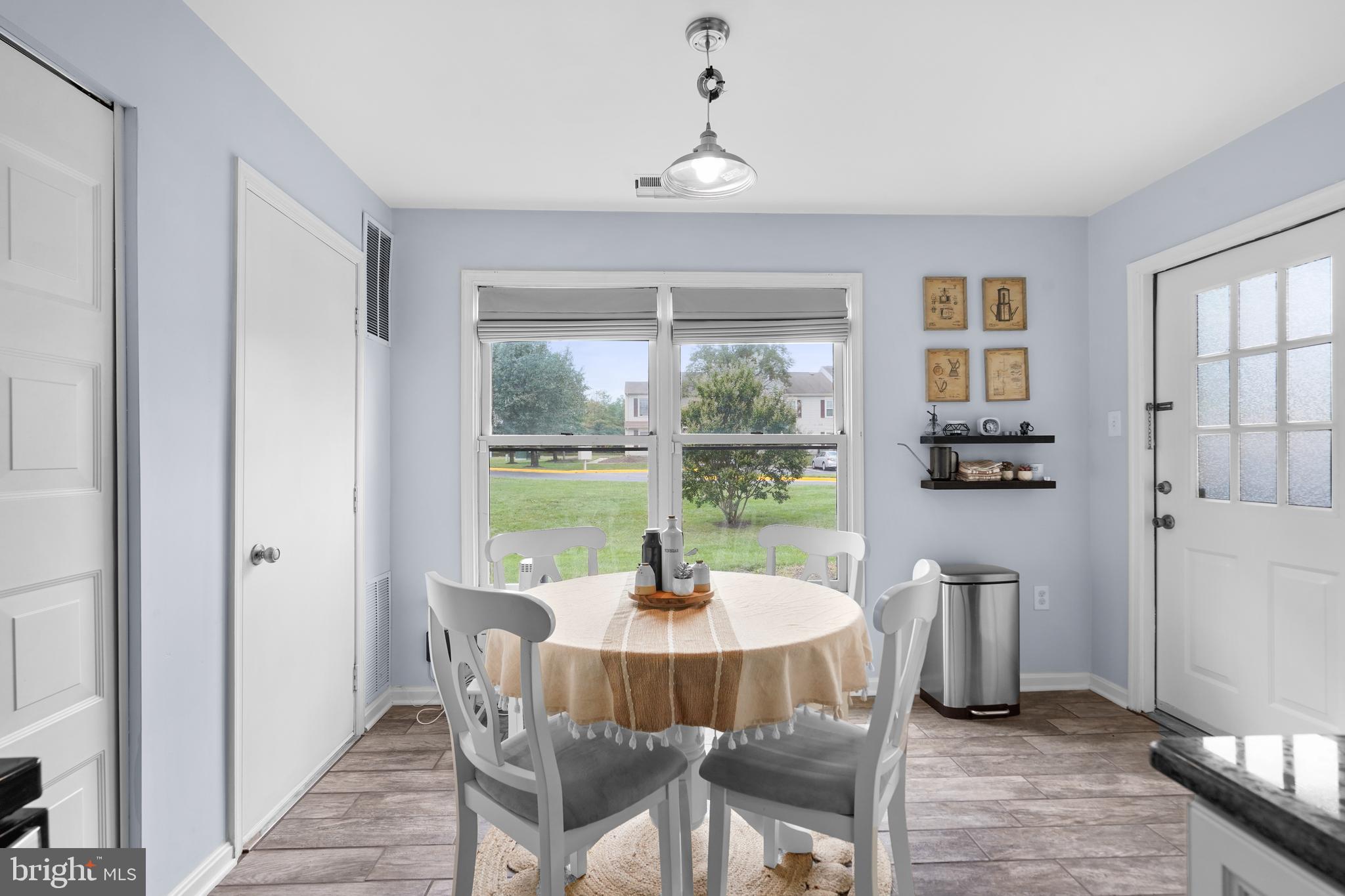 STONINGTON CONDOMINIUMS - Residential