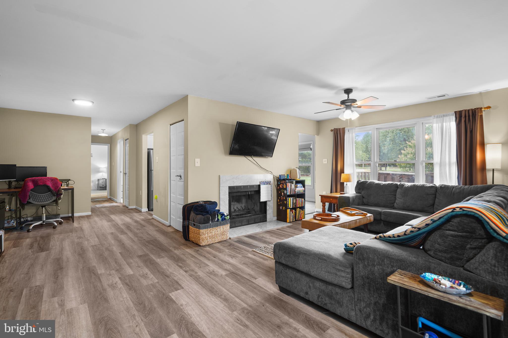 STONINGTON CONDOMINIUMS - Residential