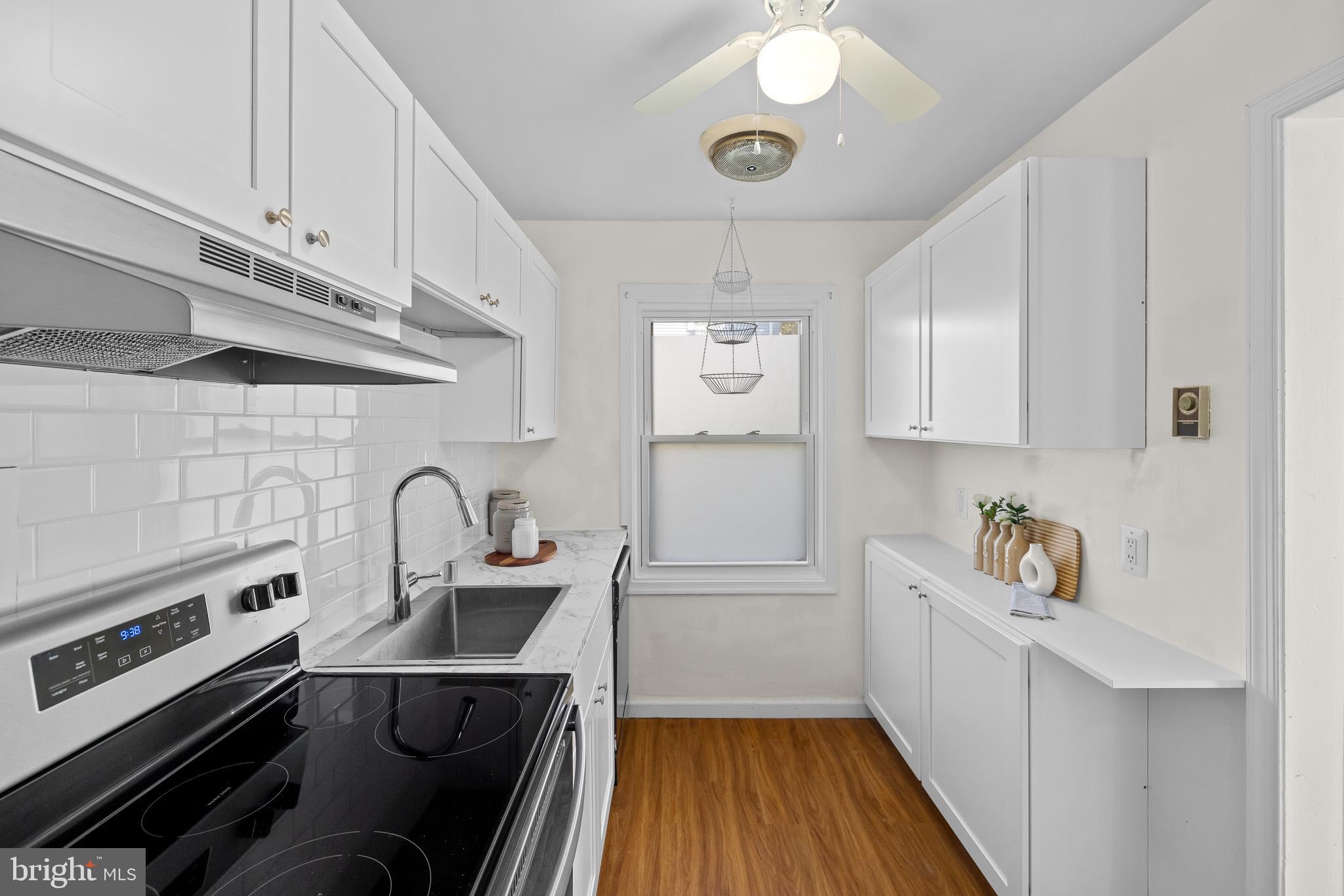 11 HILLSIDE ROAD A