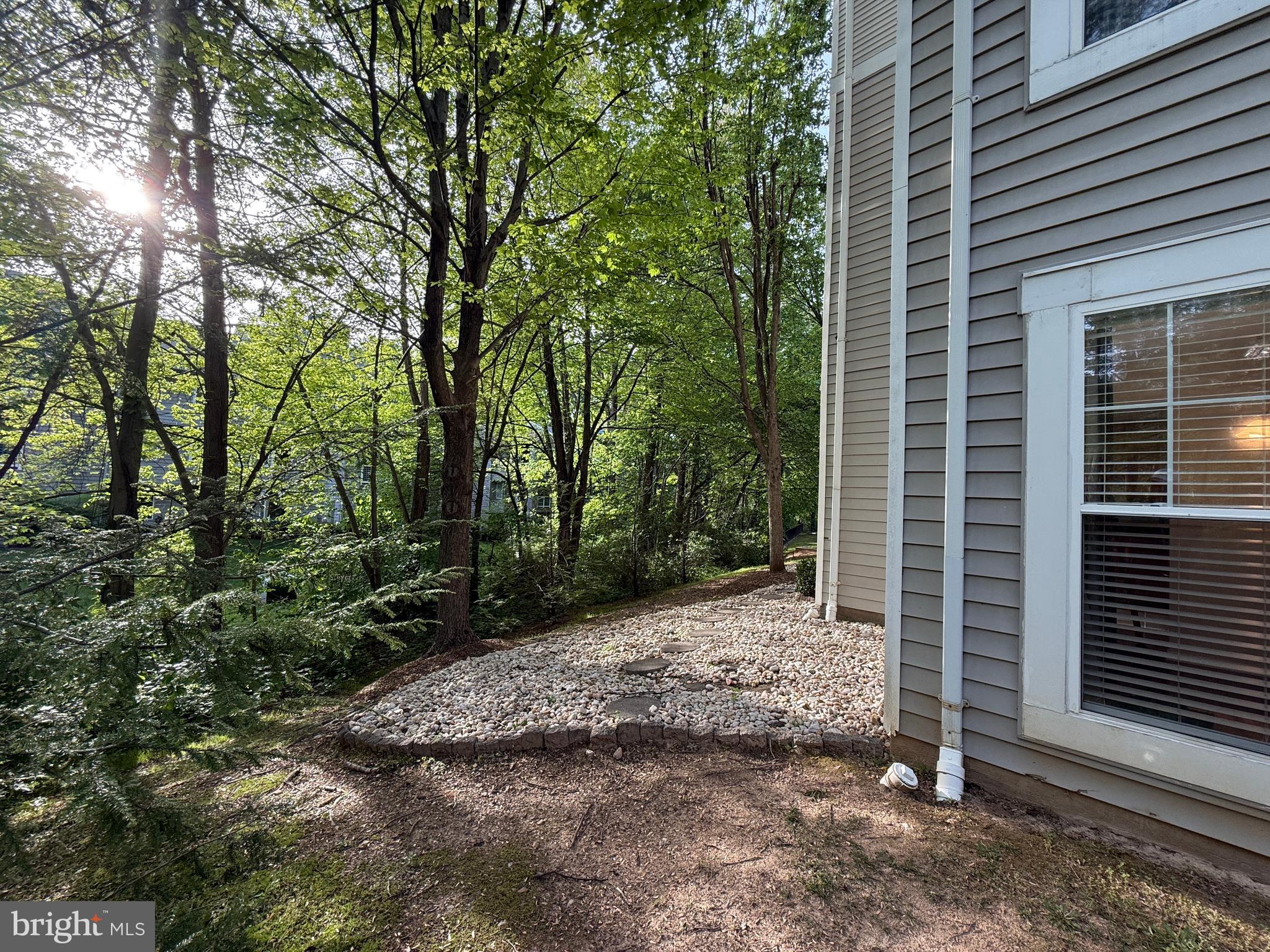 NORTH POINT VILLAS - Residential Lease