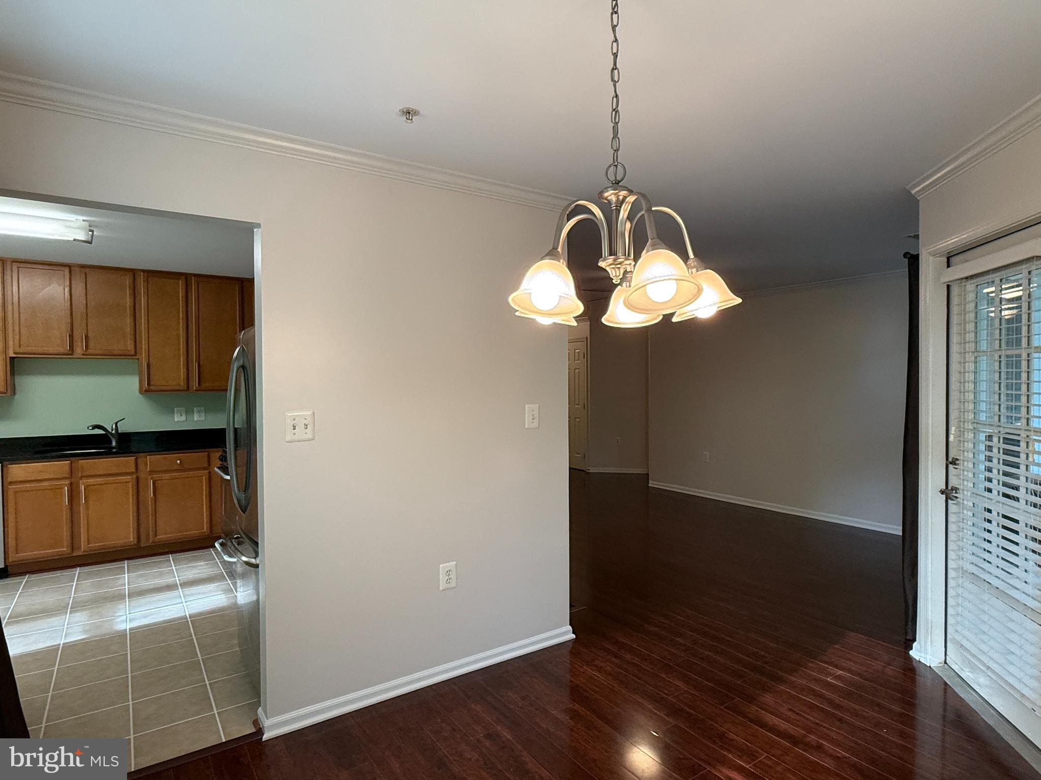 NORTH POINT VILLAS - Residential Lease