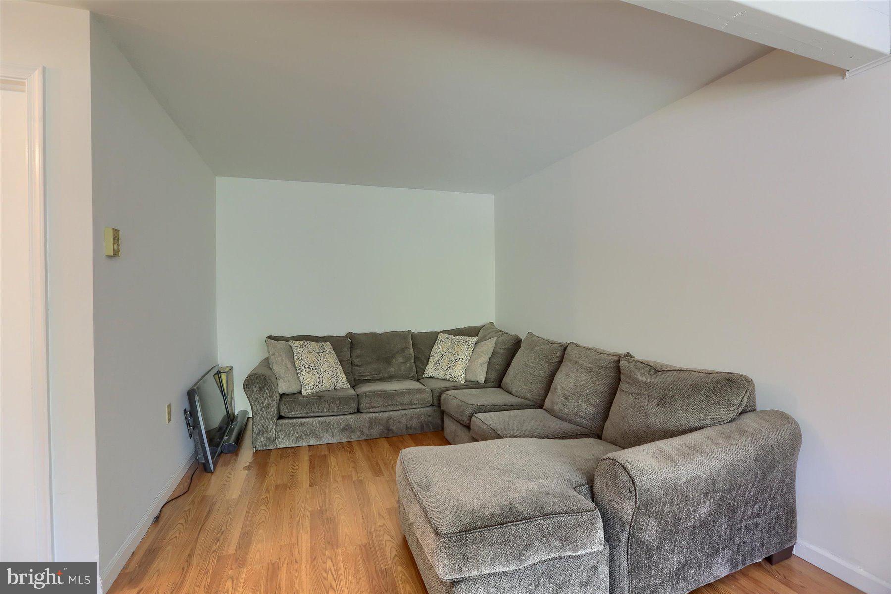 MOUNT POCONO - Residential