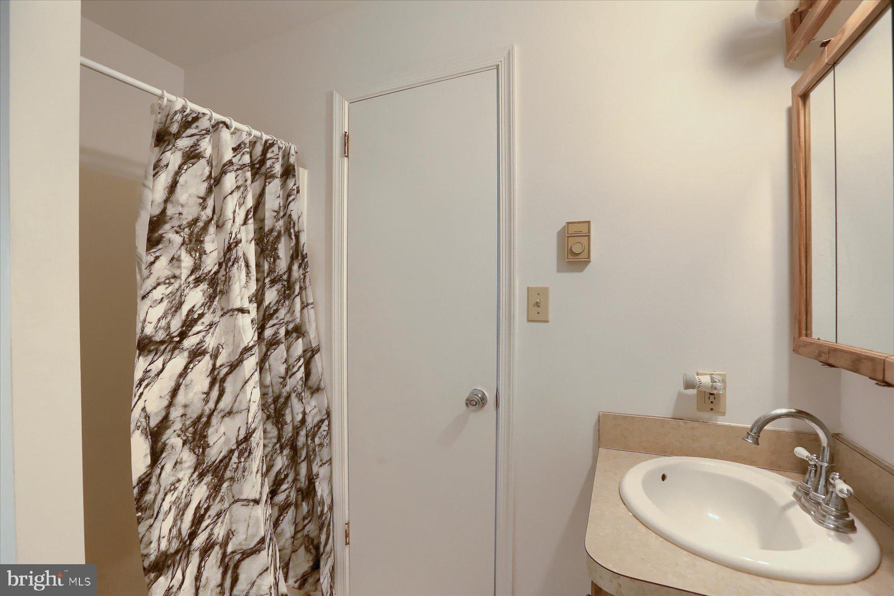 MOUNT POCONO - Residential