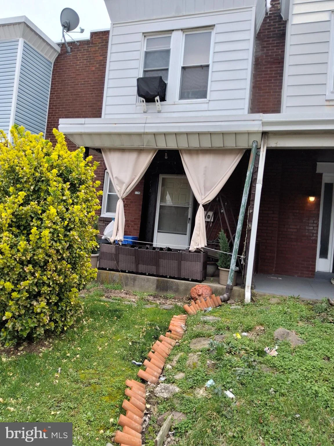 126 Rosemar Street