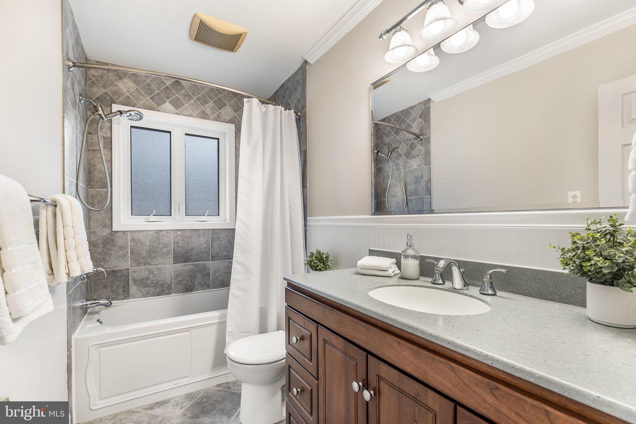 SLEEPY HOLLOW MANOR - Residential