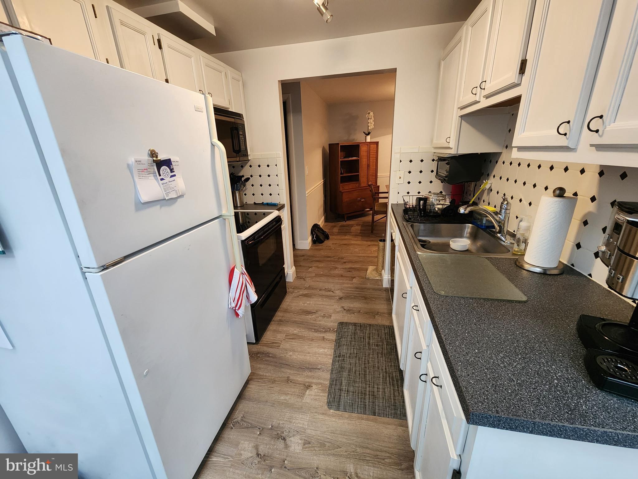 FARMINGDALE - Residential