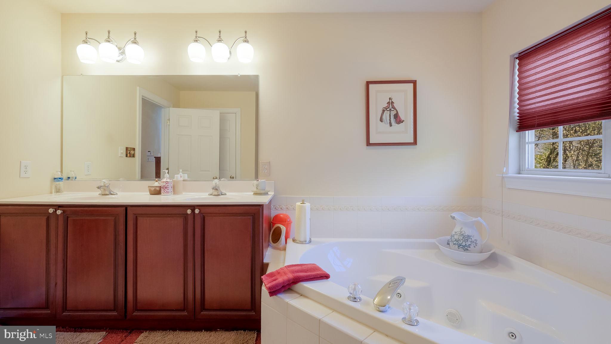 TWIN BROOK ESTS - Residential