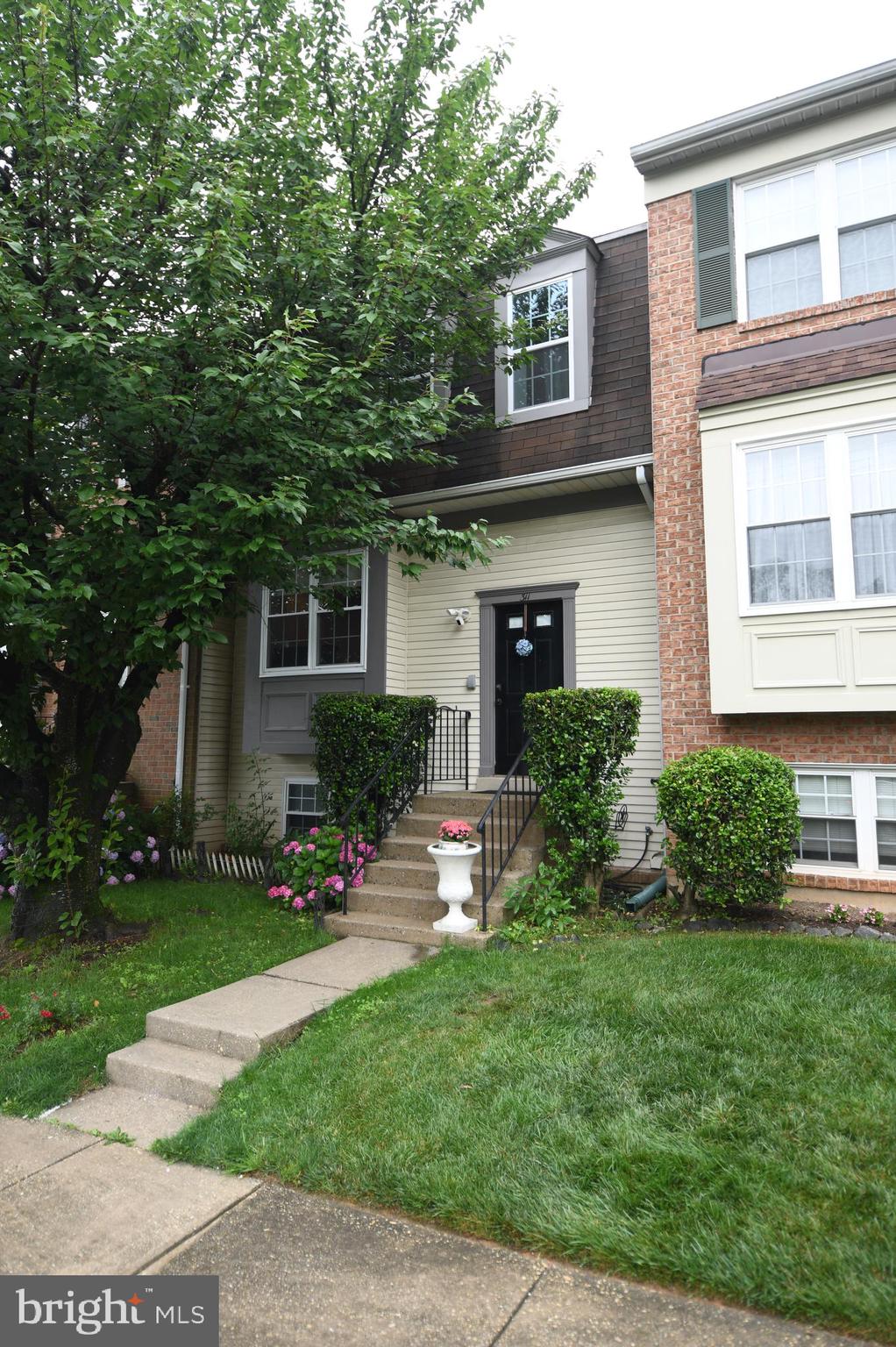 311 AMBERFIELD LANE