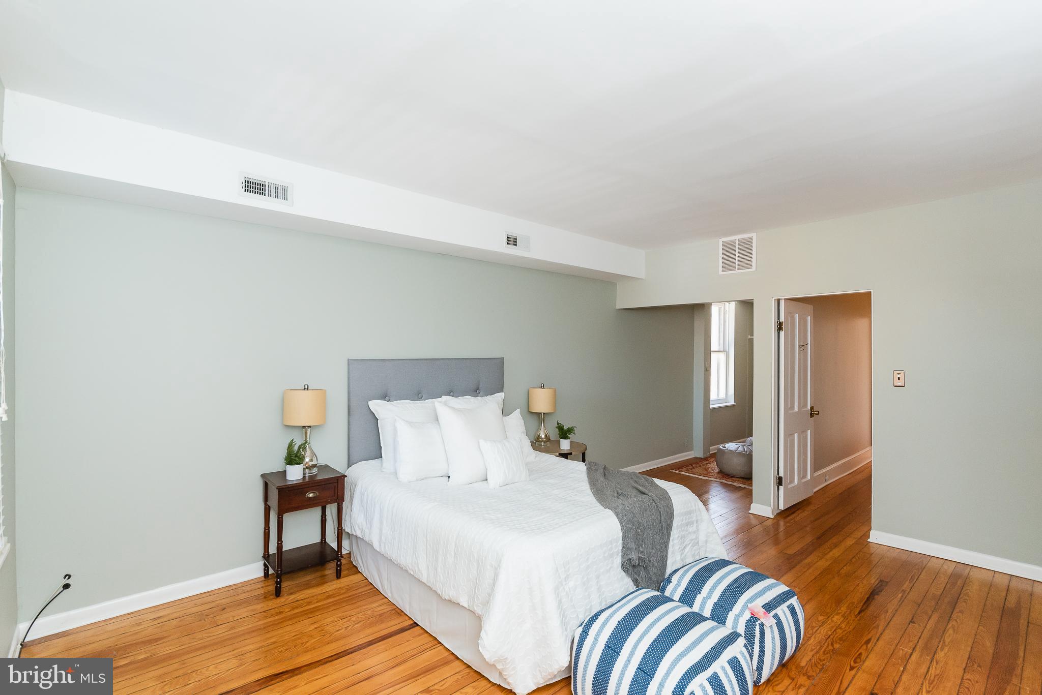 CHARLES VILLAGE - Residential