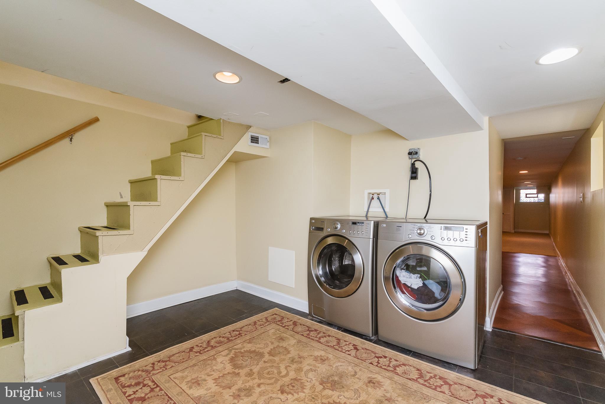 CHARLES VILLAGE - Residential