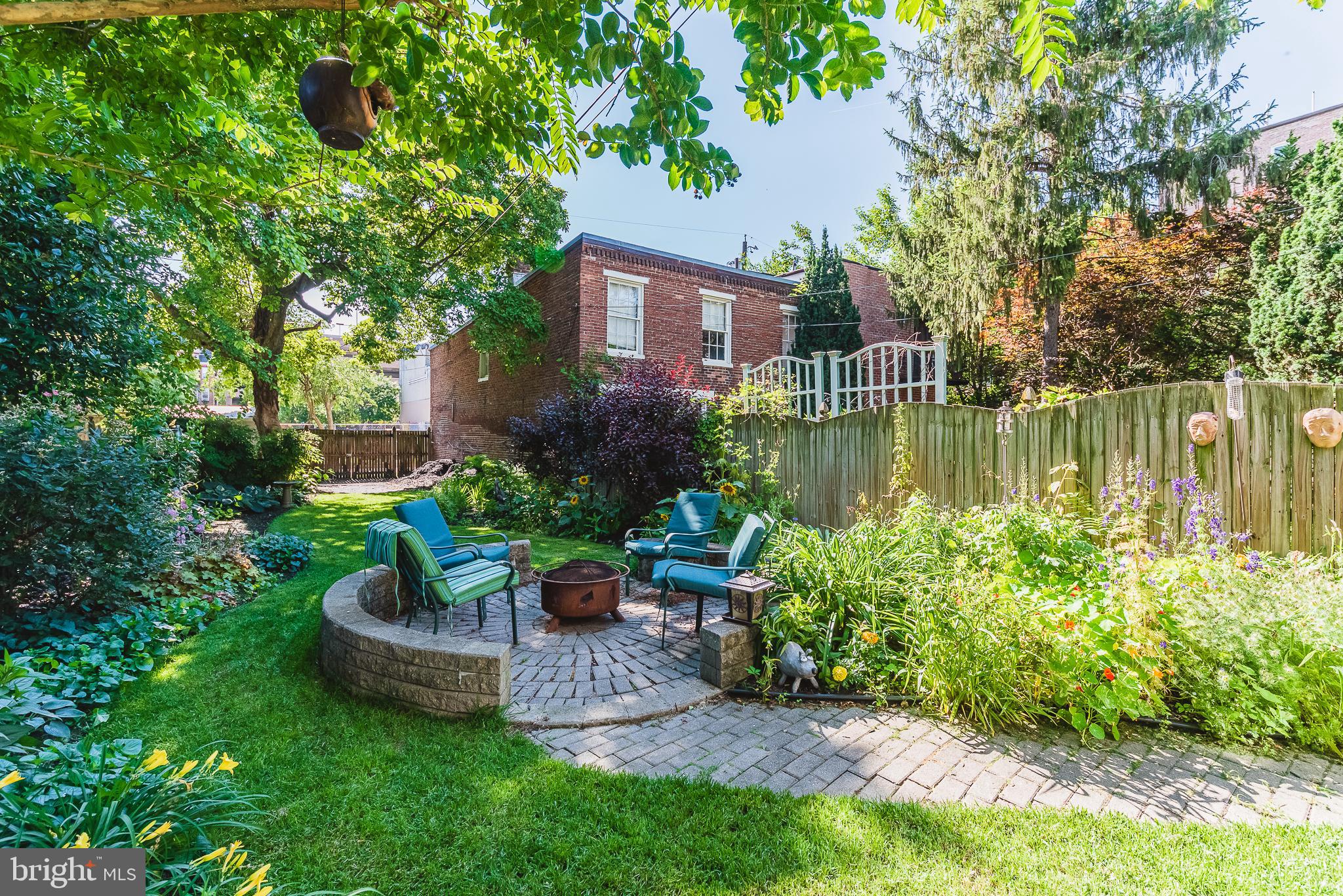 CHARLES VILLAGE - Residential