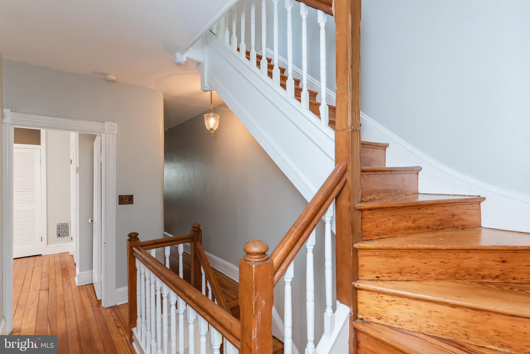 CHARLES VILLAGE - Residential