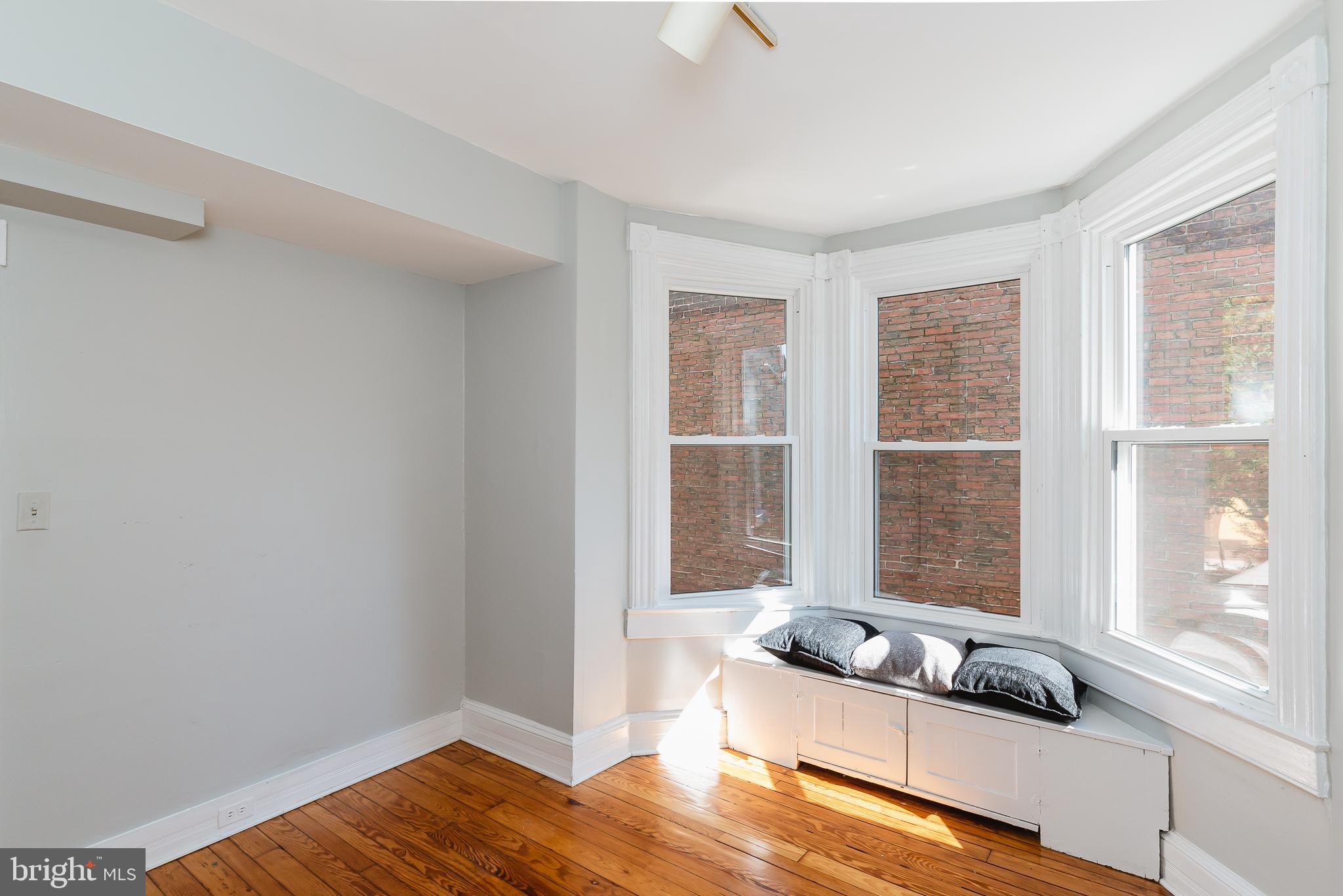 CHARLES VILLAGE - Residential