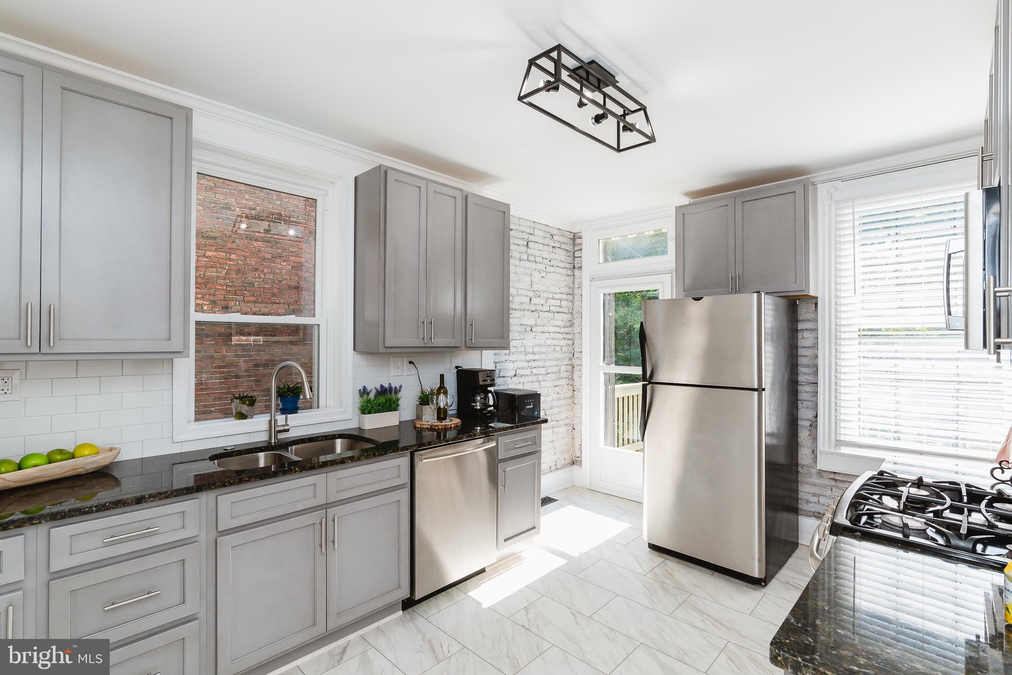 CHARLES VILLAGE - Residential