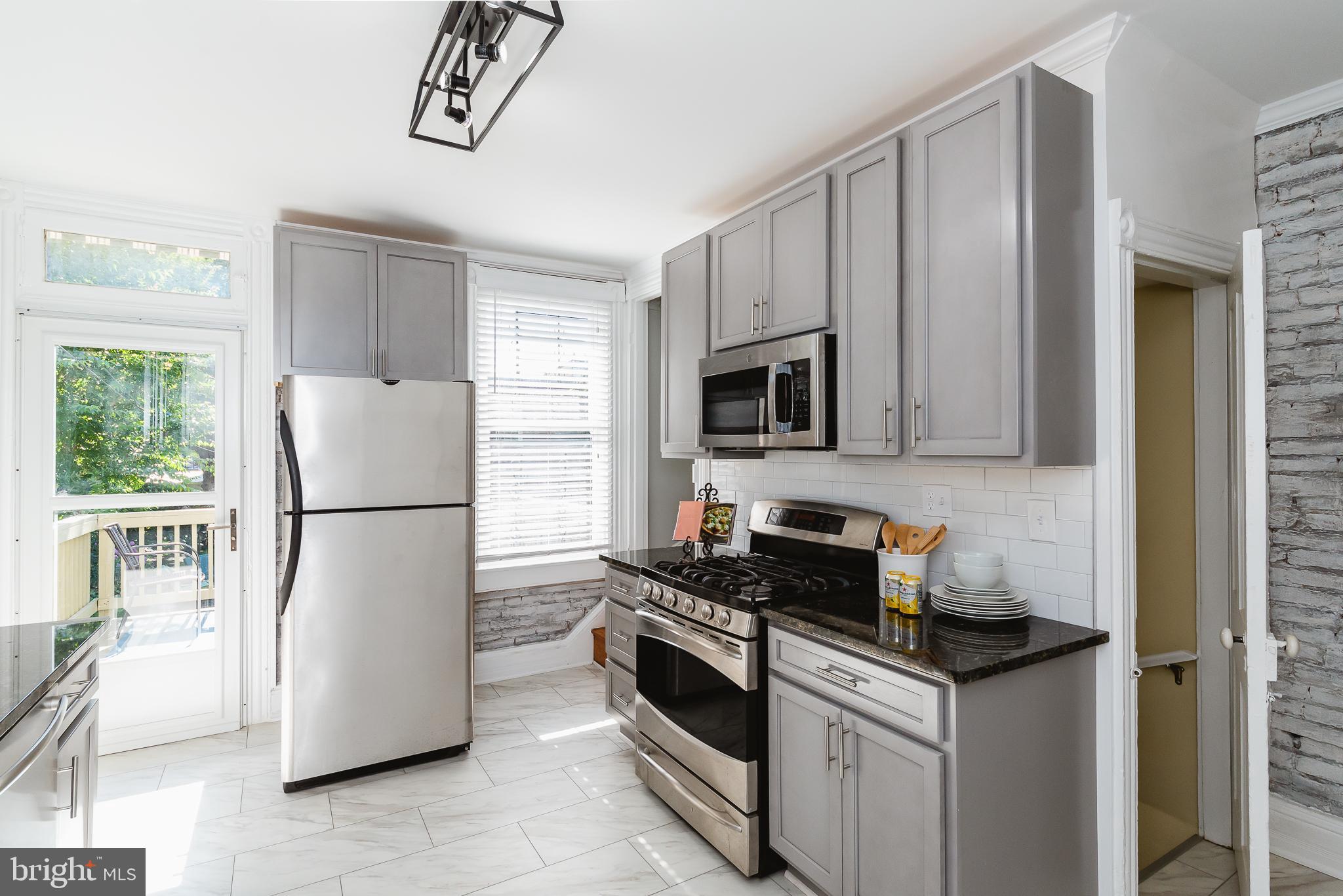 CHARLES VILLAGE - Residential