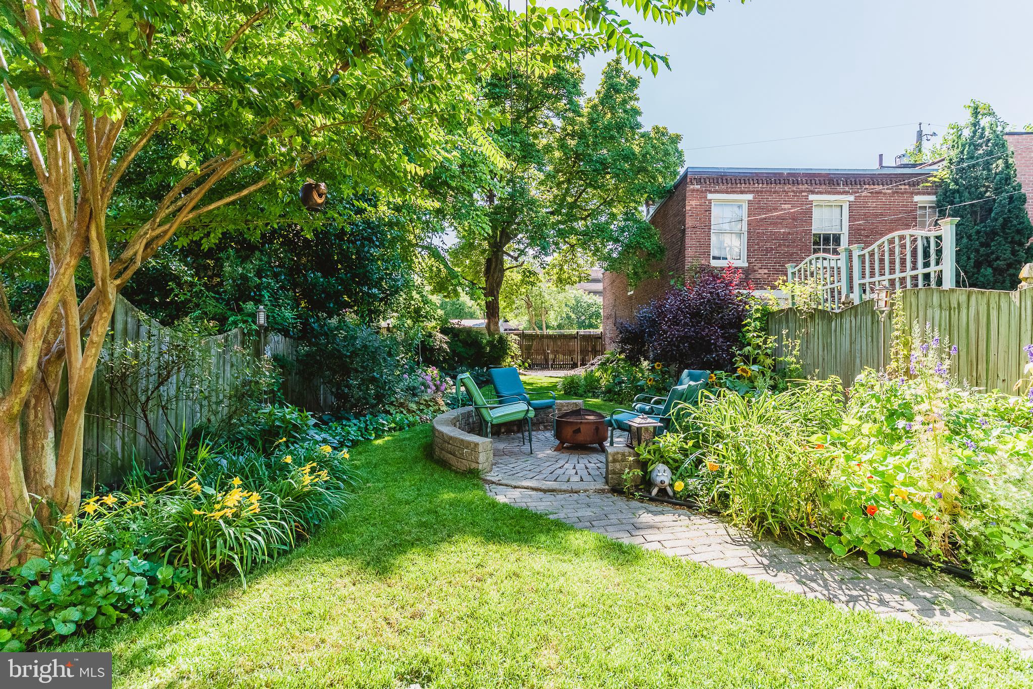 CHARLES VILLAGE - Residential