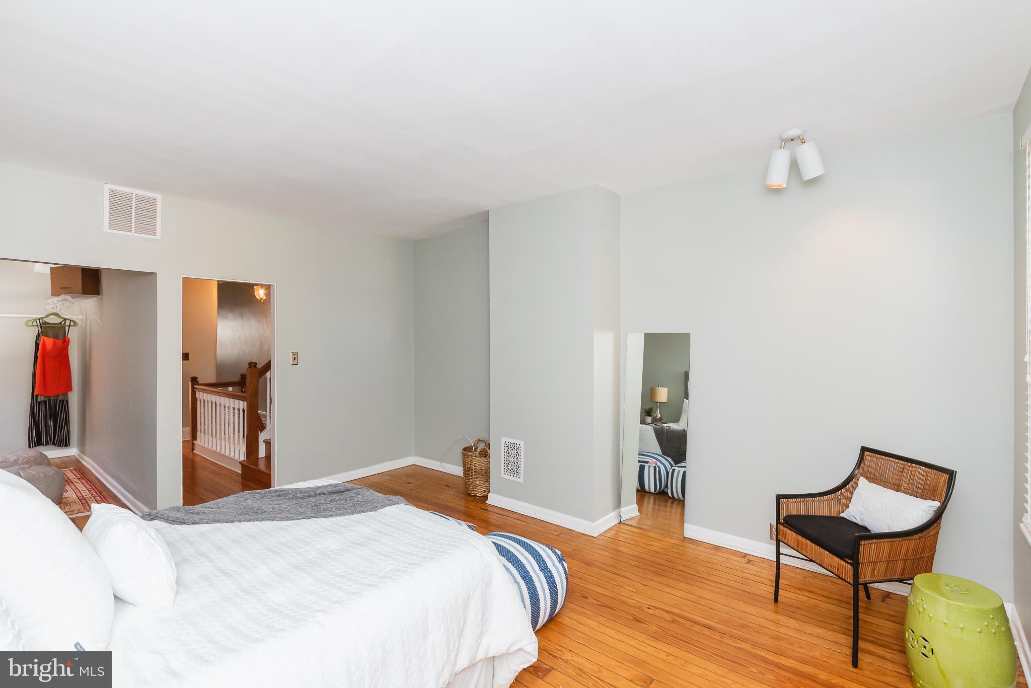 CHARLES VILLAGE - Residential