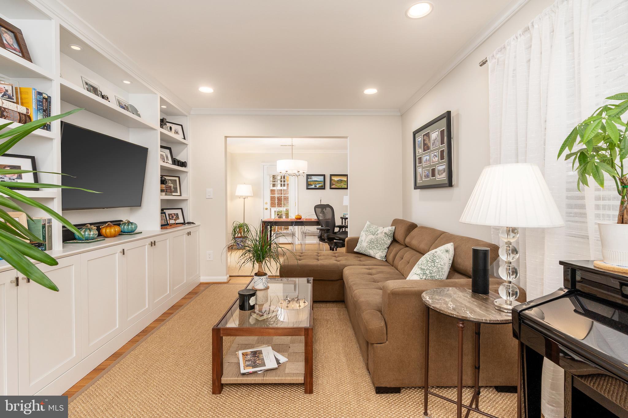 5050 BRADLEY BOULEVARD 6