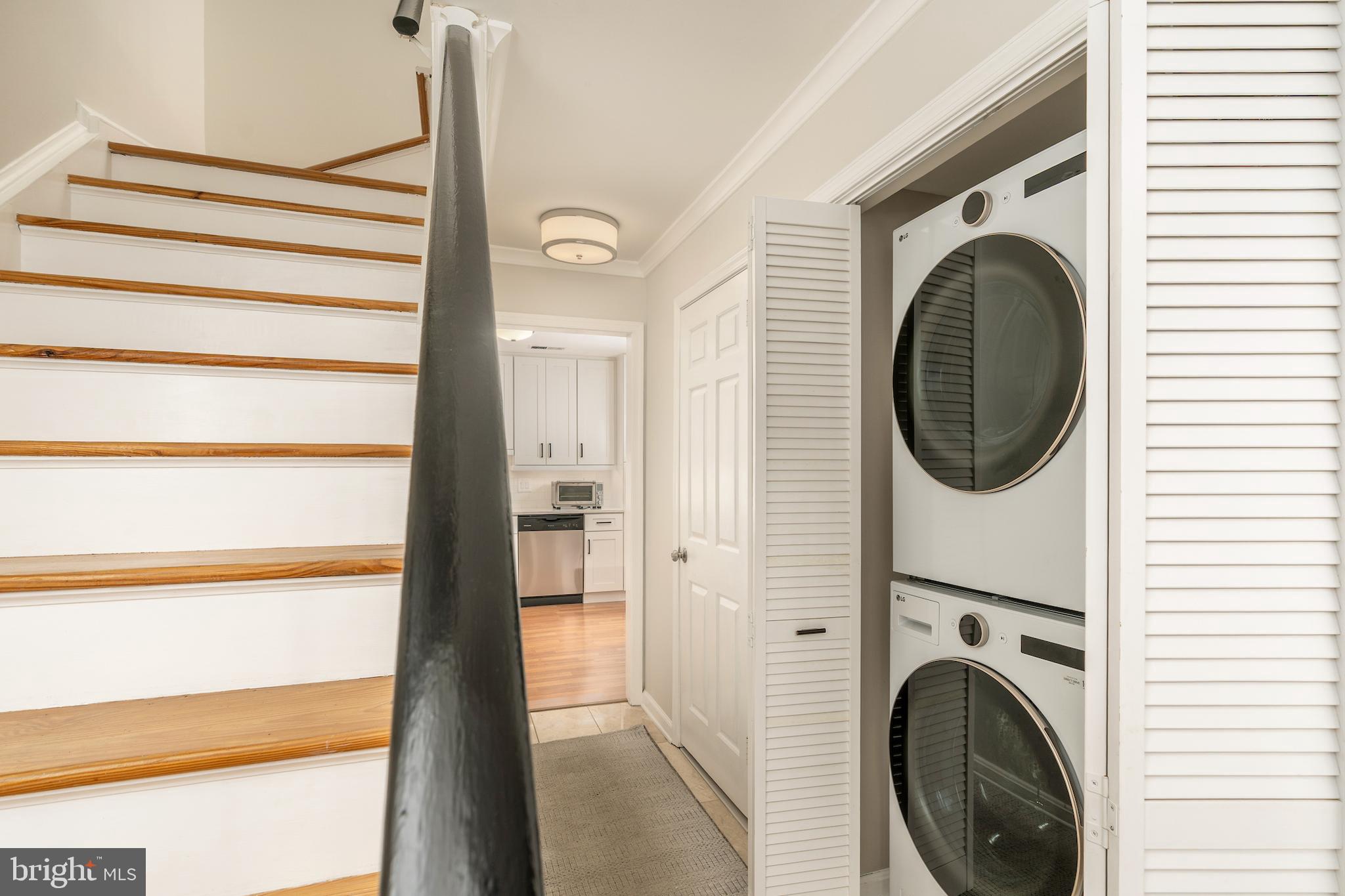 KENWOOD FOREST - Residential