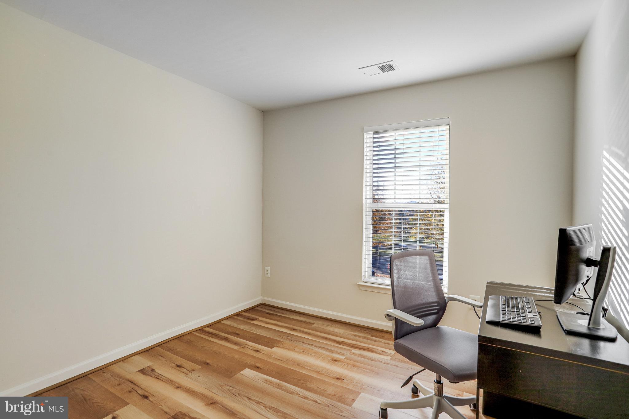 BALLENGER CROSSING - Residential Lease