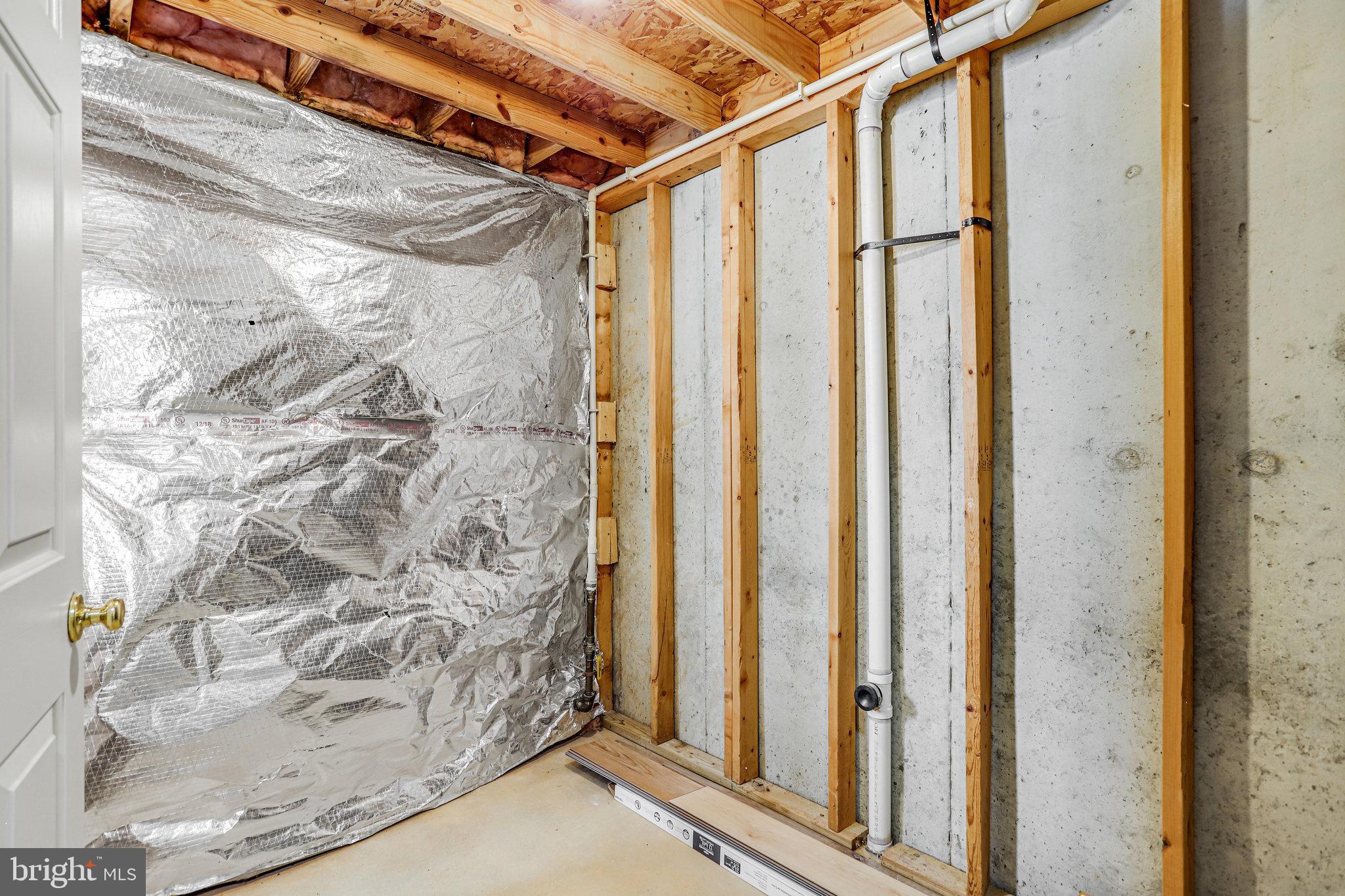 BALLENGER CROSSING - Residential Lease