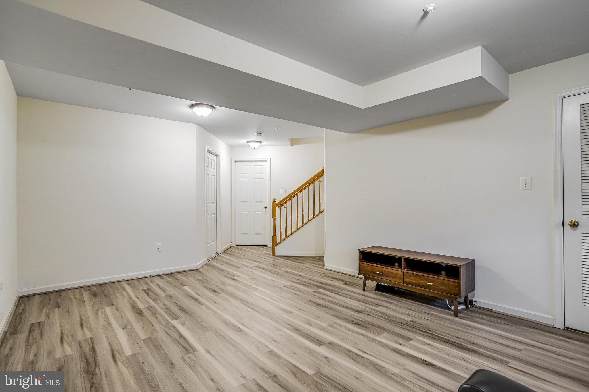 BALLENGER CROSSING - Residential Lease