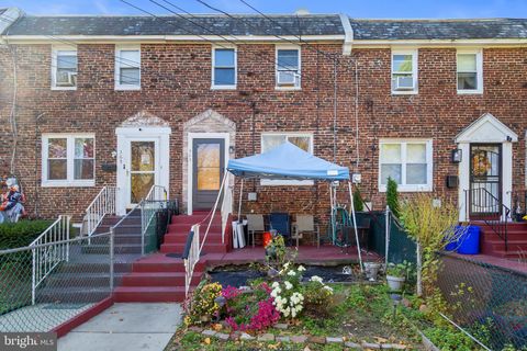Townhouse For Sale - 363 Garden Avenue<br/> CAMDEN, NJ 08105
