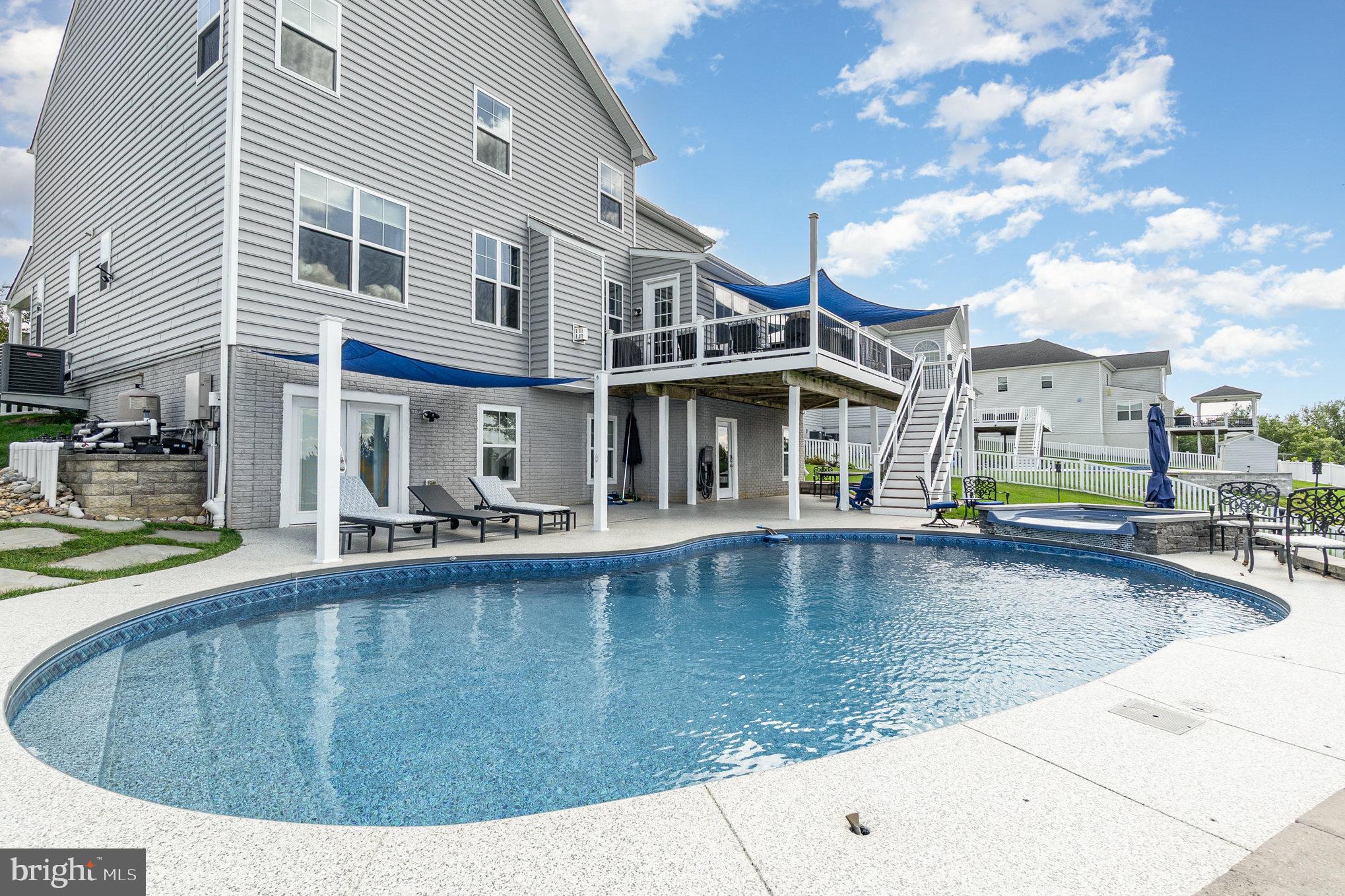 MAGNESS FARMS - Residential