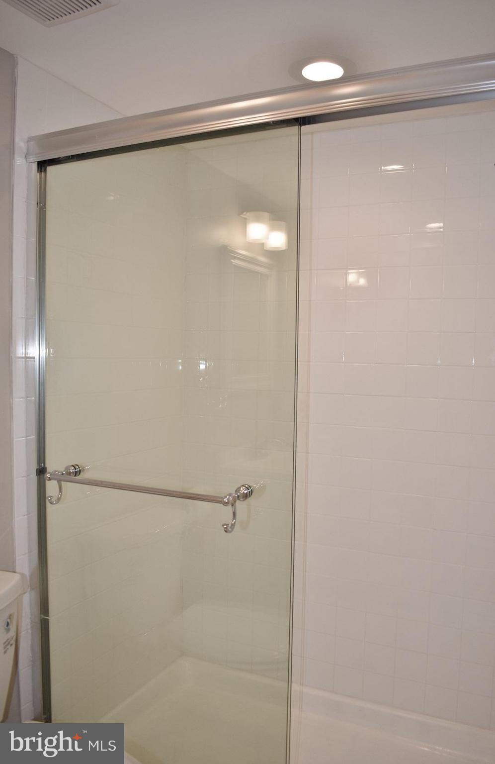 PINES CONDOMINIUM - Residential Lease