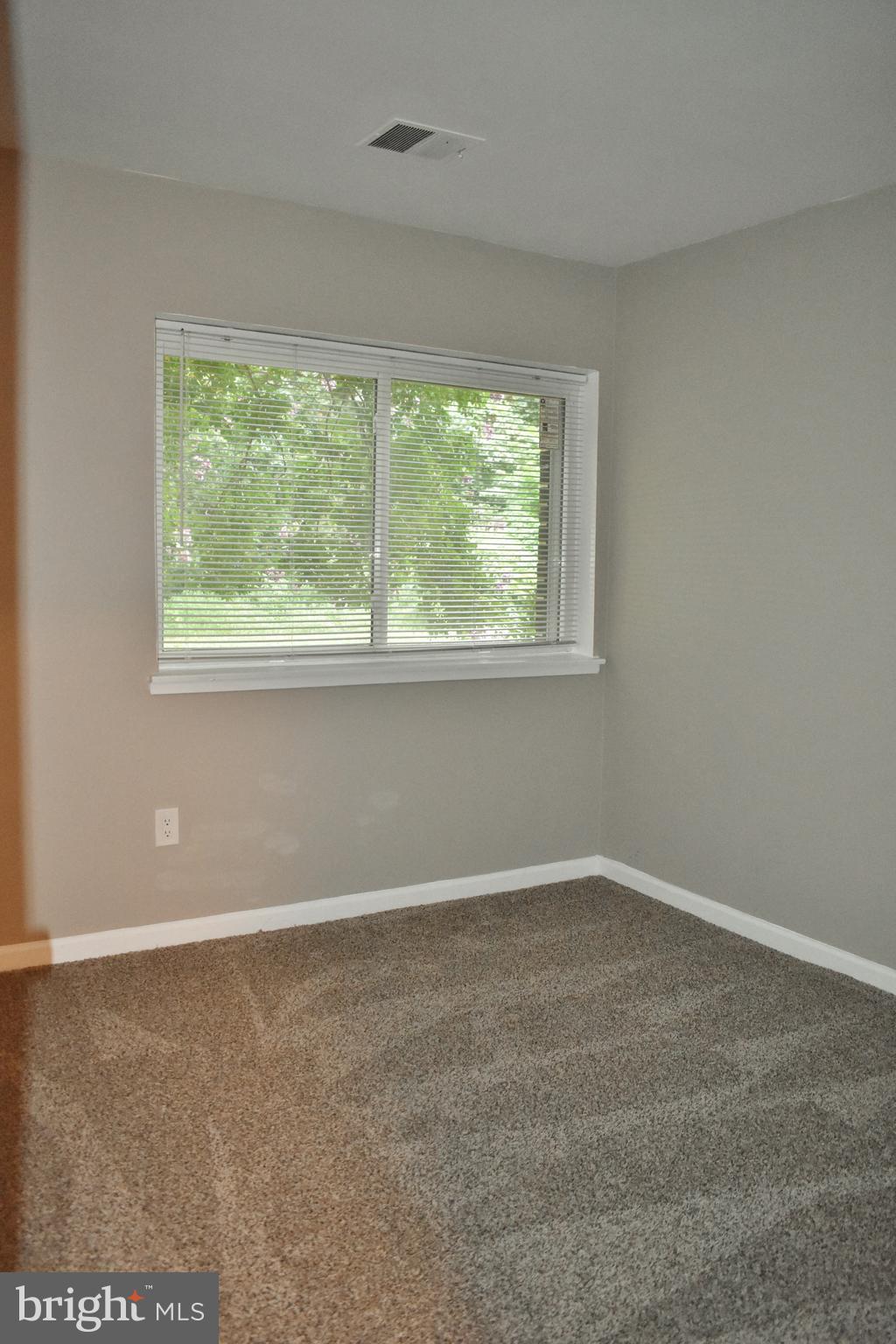 PINES CONDOMINIUM - Residential Lease